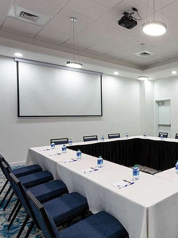 Does the Maritime Hotel Fort Lauderdale offer Meetings and Events Space?